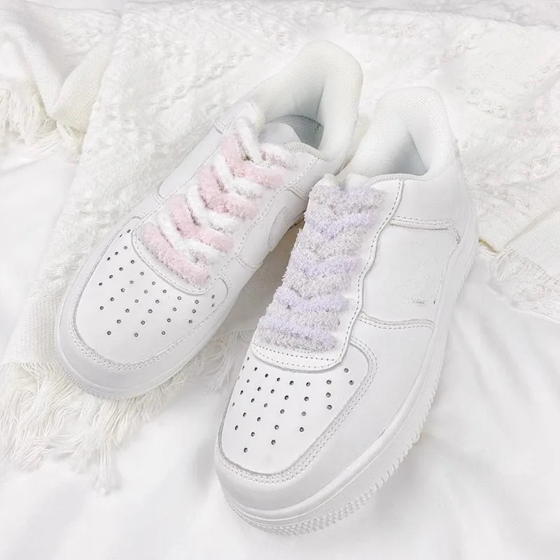1Pairs Winter Autmn New Cute Wide Flat Plush Soft Pink White Black Shoelaces 120cm Women Men Shoes Laces Sneakers Accessories