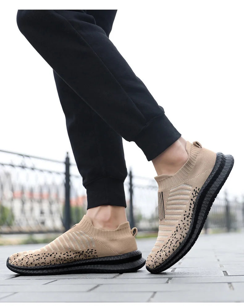 Men Shoes Breathable Men's Sneakers Comfortable Running Shoes Tenis Outdoor Slip On Walking Sneakers Sock Jogging Shoes
